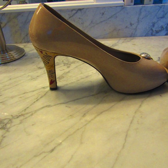 Brighton Patent Heels - Picture 4 of 6
